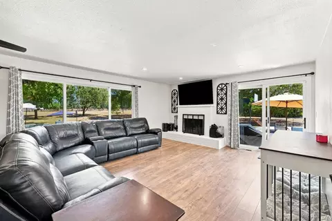 Living - 6267 E Jahant Rd, Acampo, CA 95220 photo 1 of 2