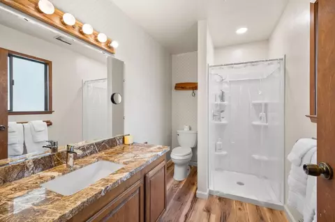 Bath - 451 Moran Rd, Arnold, CA 95223 photo 1 of 2