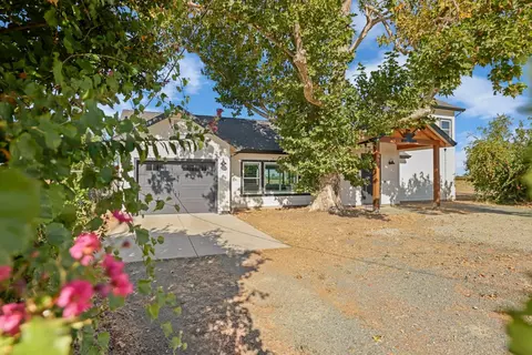 Exterior - 21379 N Mann Rd, Acampo, CA 95220 photo 7 of 17