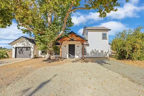 Exterior - 21379 N Mann Rd, Acampo, CA 95220 photo 9 of 17