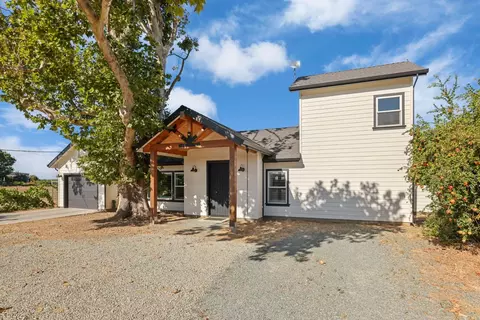 Exterior - 21379 N Mann Rd, Acampo, CA 95220 photo 6 of 17