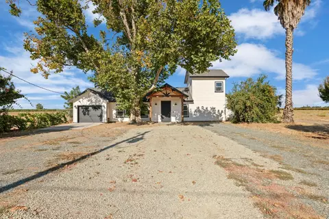 Exterior - 21379 N Mann Rd, Acampo, CA 95220 photo 2 of 18
