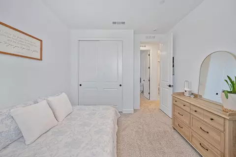 Bedroom - 2641 Hickory Ln, Lodi, CA 95242 photo 6 of 10
