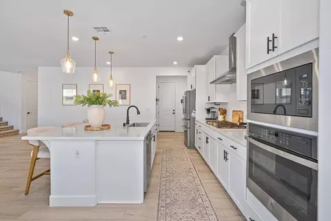 Kitchen - 2641 Hickory Ln, Lodi, CA 95242 photo 5 of 6