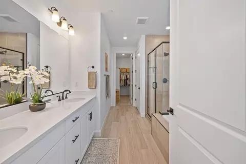 Entry Way - 2641 Hickory Ln, Lodi, CA 95242 photo 11 of 11