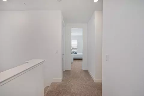 Entry Way - 2641 Hickory Ln, Lodi, CA 95242 photo 9 of 11