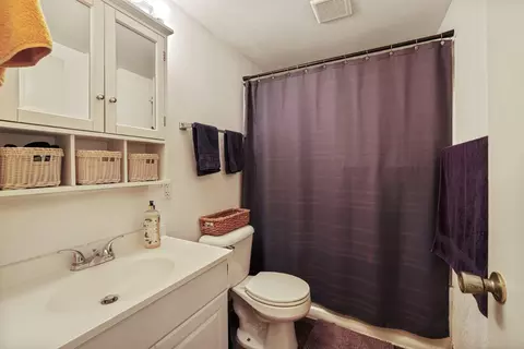 Bath - 914 Annabelle Ave, Modesto, CA 95350 photo 1 of 1