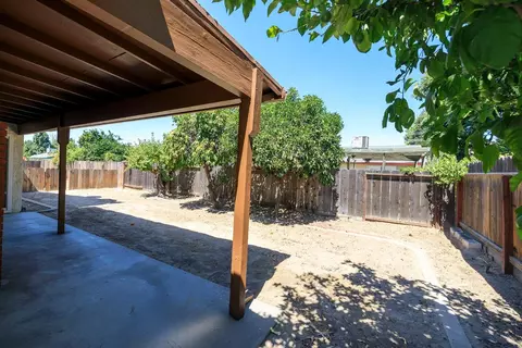 Exterior - 3161 Linfield Ct, Turlock, CA 95382 photo 5 of 18