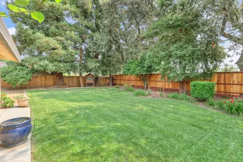 Exterior - 1076 Sand Bar Cir, Carmichael, CA 95608 photo 5 of 16
