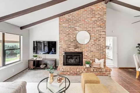Living - 1076 Sand Bar Cir, Carmichael, CA 95608 photo 3 of 3