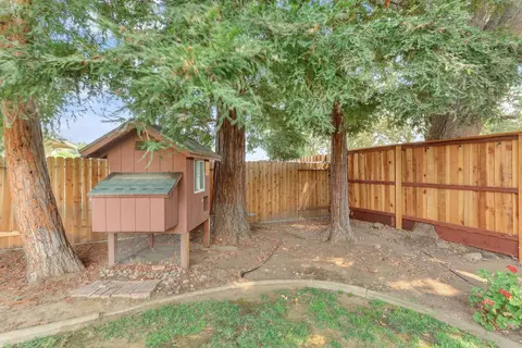 Exterior - 1076 Sand Bar Cir, Carmichael, CA 95608 photo 7 of 16