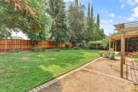 Exterior - 1076 Sand Bar Cir, Carmichael, CA 95608 photo 11 of 16