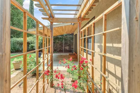 Exterior - 1076 Sand Bar Cir, Carmichael, CA 95608 photo 12 of 16