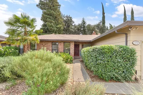 Exterior - 1076 Sand Bar Cir, Carmichael, CA 95608 photo 2 of 16