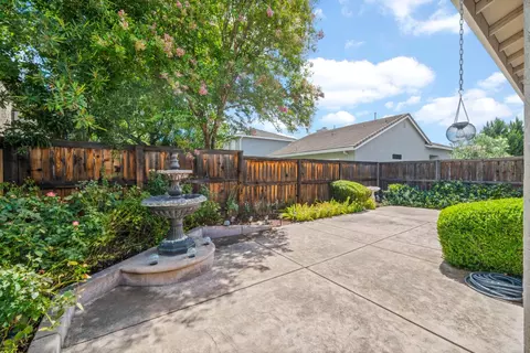 Exterior - 5312 Delta Dr, Rocklin, CA 95765 photo 6 of 7
