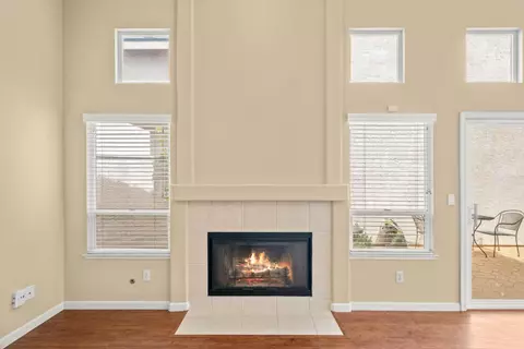 Living - 5312 Delta Dr, Rocklin, CA 95765 photo 3 of 4