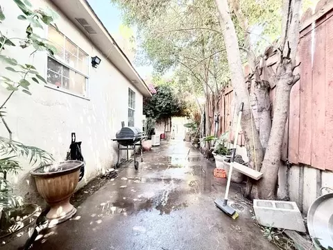 Exterior - 1305 Mayette Ave, Modesto, CA 95351 photo 5 of 6