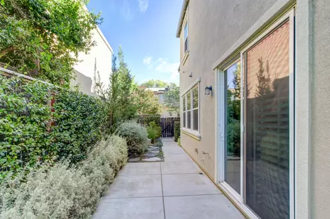 Exterior - 3833 Verona Ter, Davis, CA 95618 photo 5 of 14