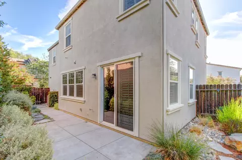 Exterior - 3833 Verona Ter, Davis, CA 95618 photo 4 of 14