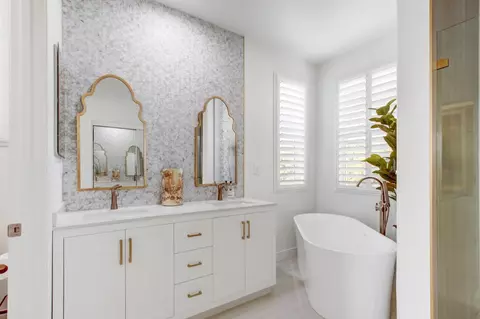 Bath - 3833 Verona Ter, Davis, CA 95618 photo 1 of 7