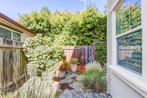 Exterior - 3833 Verona Ter, Davis, CA 95618 photo 2 of 14