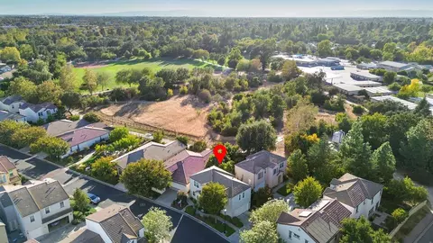 View/Area - 3833 Verona Ter, Davis, CA 95618 photo 5 of 6