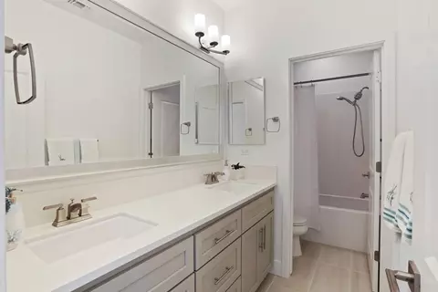 Bath - 98 E Calder Dr, Mountain House, CA 95391 photo 3 of 6