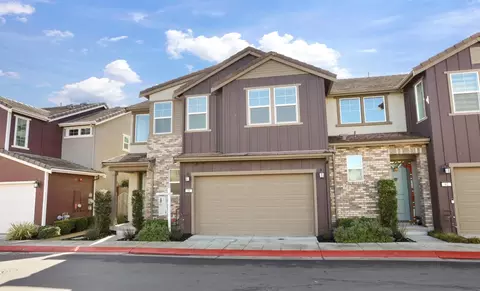 Exterior - 98 E Calder Dr, Mountain House, CA 95391 photo 2 of 8
