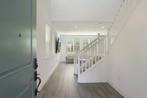 Entry Way - 98 E Calder Dr, Mountain House, CA 95391 photo 2 of 8