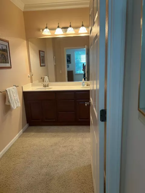 Bath - 110 Egret Pl, Grass Valley, CA 95945 photo 2 of 2
