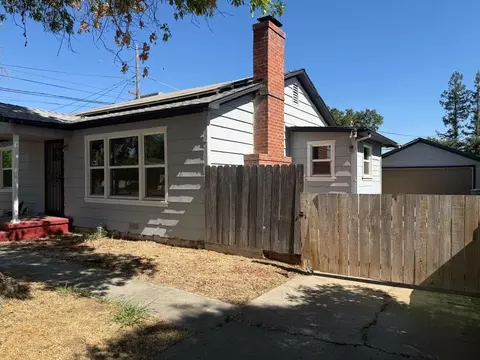 Exterior - 1405 E 22nd St, Merced, CA 95340 photo 2 of 10