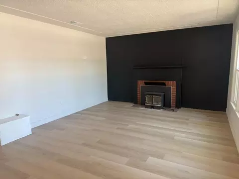 Living - 1405 E 22nd St, Merced, CA 95340 photo 1 of 4