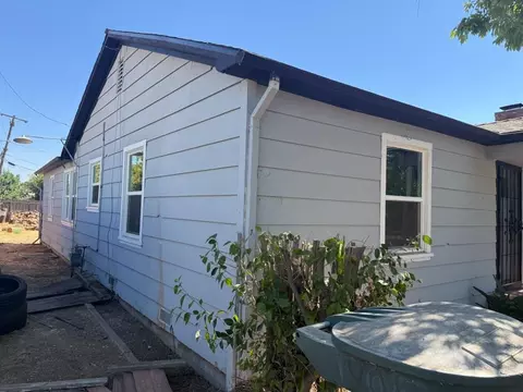 Exterior - 1405 E 22nd St, Merced, CA 95340 photo 9 of 10