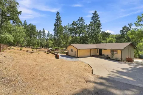 Exterior - 2777 Stone Ln, Placerville, CA 95667 photo 11 of 17