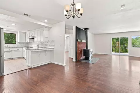 Living - 2777 Stone Ln, Placerville, CA 95667 photo 5 of 11