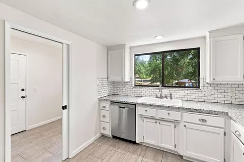 Kitchen - 2777 Stone Ln, Placerville, CA 95667 photo 6 of 6