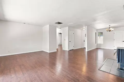 Living - 2777 Stone Ln, Placerville, CA 95667 photo 3 of 11