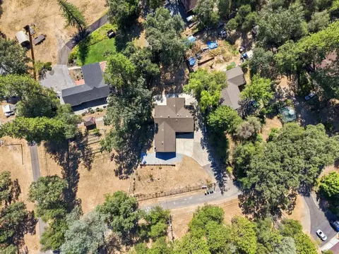 View/Area - 2777 Stone Ln, Placerville, CA 95667 photo 2 of 9