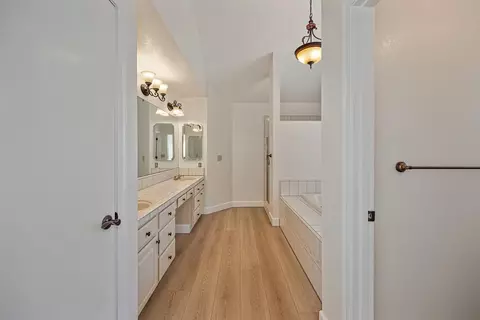 Entry Way - 3000 Brennans Rd, Loomis, CA 95650 photo 1 of 1