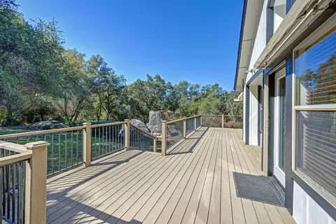 Exterior - 3000 Brennans Rd, Loomis, CA 95650 photo 7 of 18