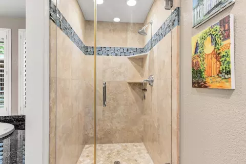 Bath - 44703 S El Macero Dr, El Macero, CA 95618 photo 5 of 8