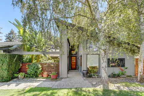 Exterior - 44703 S El Macero Dr, El Macero, CA 95618 photo 2 of 21