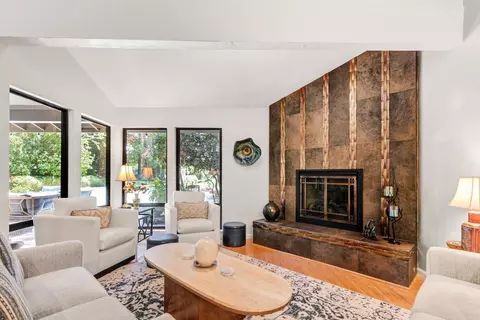 Living - 44703 S El Macero Dr, El Macero, CA 95618 photo 2 of 9