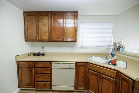 Kitchen - 3609 Thomas More Way, Modesto, CA 95356 photo 5 of 6