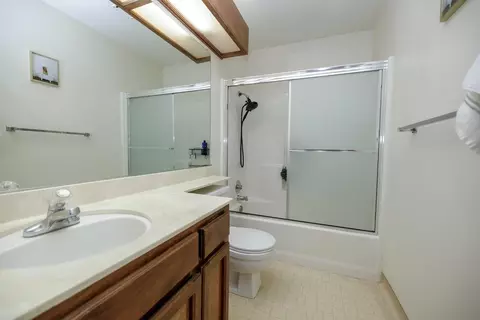 Bath - 3609 Thomas More Way, Modesto, CA 95356 photo 1 of 2