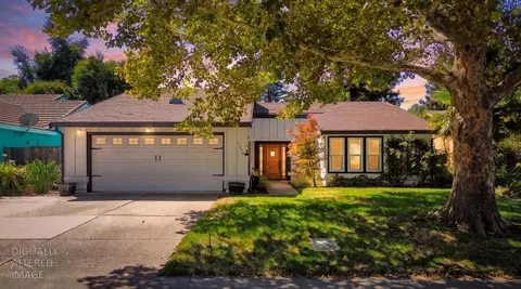 2090 Pebblewood Dr, Sacramento, CA 95833