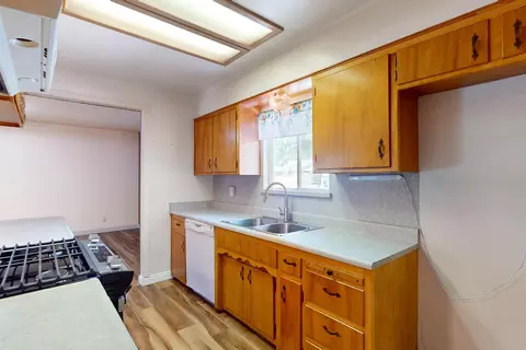 Kitchen - 2727 Locust St, Sutter, CA 95982 photo 3 of 6