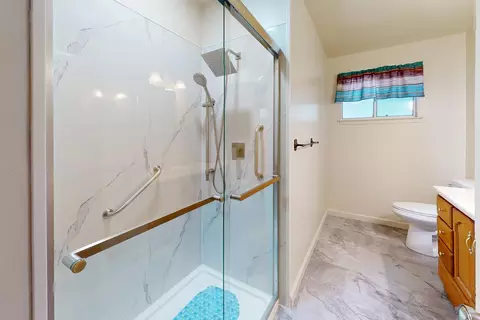 Bath - 2727 Locust St, Sutter, CA 95982 photo 3 of 6