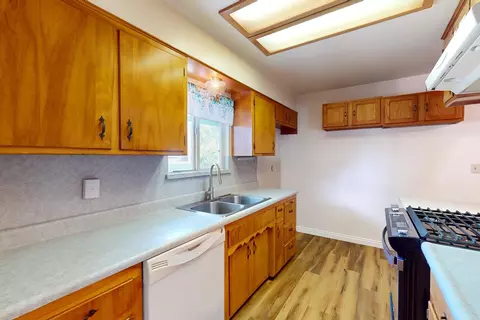 Kitchen - 2727 Locust St, Sutter, CA 95982 photo 6 of 6
