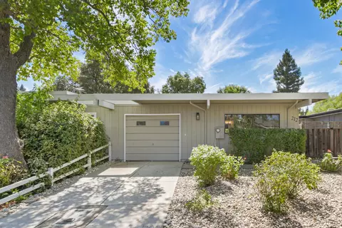 Exterior - 212 Luz Pl, Davis, CA 95616 photo 8 of 8